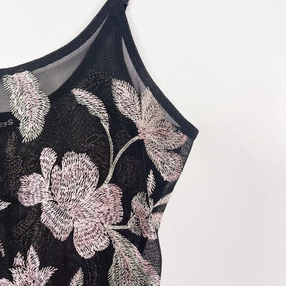 Express Womens XS Black Floral Embroidered Sheer Bodysuit Tank Top Scoop Thong - Picture 5 of 11